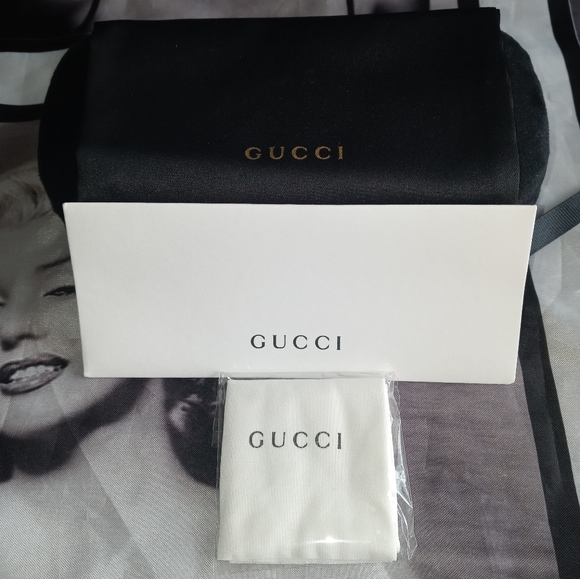 Gucci Mamacita Butterfly Sunglasses - Picture 4 of 5